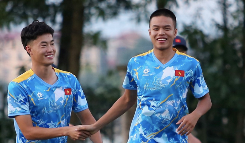 SAO Việt kiều hạnh phúc vì có quãng thời gian đẹp với U23 Việt Nam