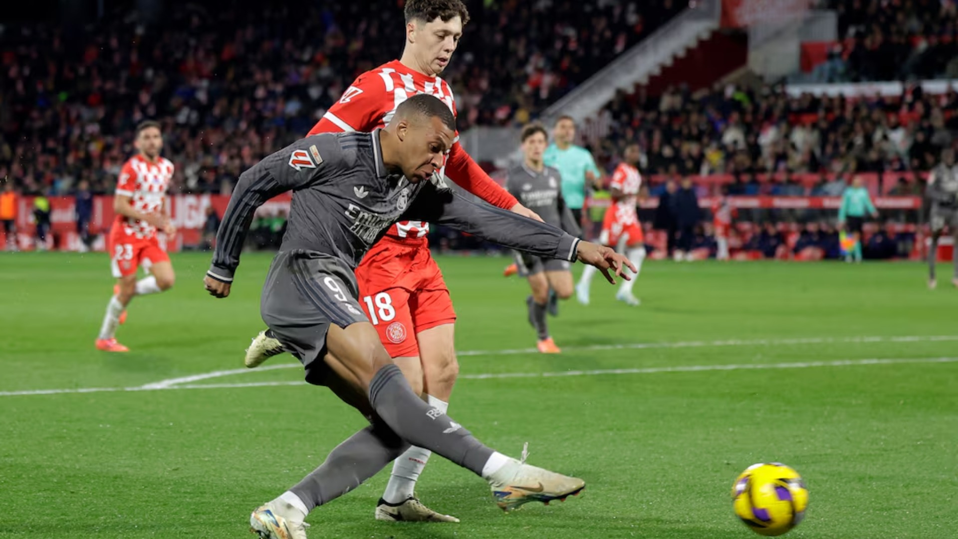 Nhận định soi kèo Girona vs Real Madrid lúc 03h00 ngày 1/12/2025